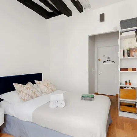 Bnbnova - Le Marais - Place Des Vosges Appartement Parijs